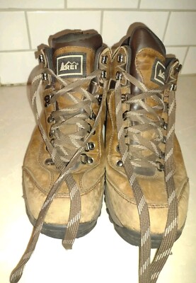REI Hiking Boots 7910 Men's Brown Leather Waterproof Vibram Soles - US 11 M