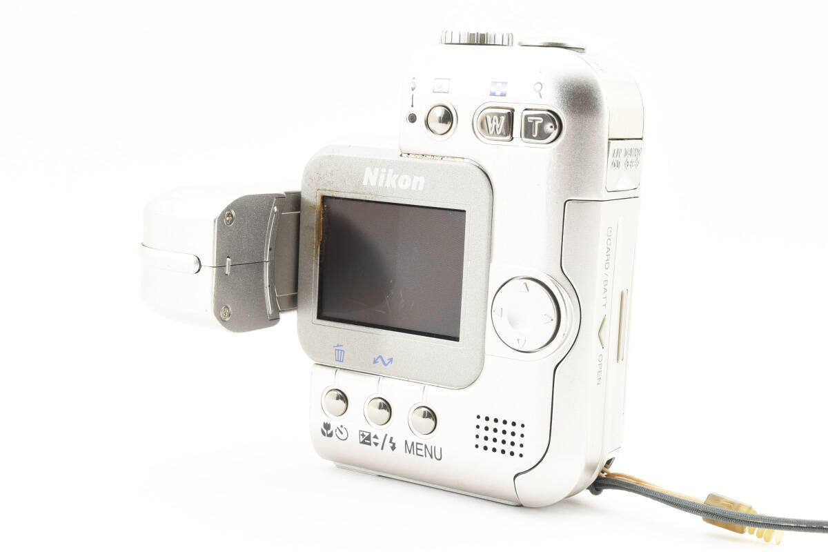 Nikon COOLPIX SQ Digital Compact Camera Square Silver Works Nikon COOLPIX SQ Digital Compact Camera Square Silver Works