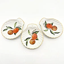Royal Worcester Evesham Gold Scalloped Shell Dish Set of 3 England Size 3