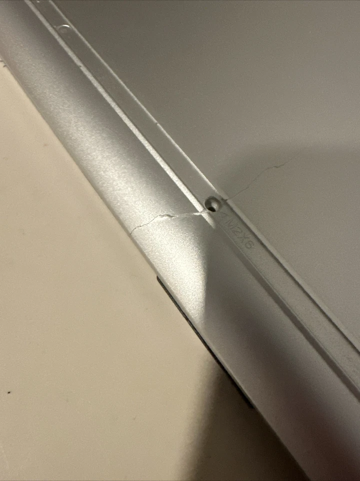 Portátil HP 15-dy2005tg | Pantalla 15 pulgadas | Pantalla táctil | PROBLEMA DE ALMACENAMIENTO LEER MÁS Foto 3 de 4