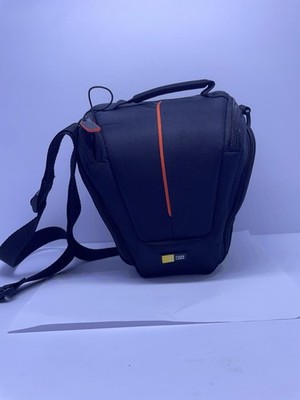 Case Logic Camera Bag Shoulder Strap with Zipper and Pockets New Without Tags