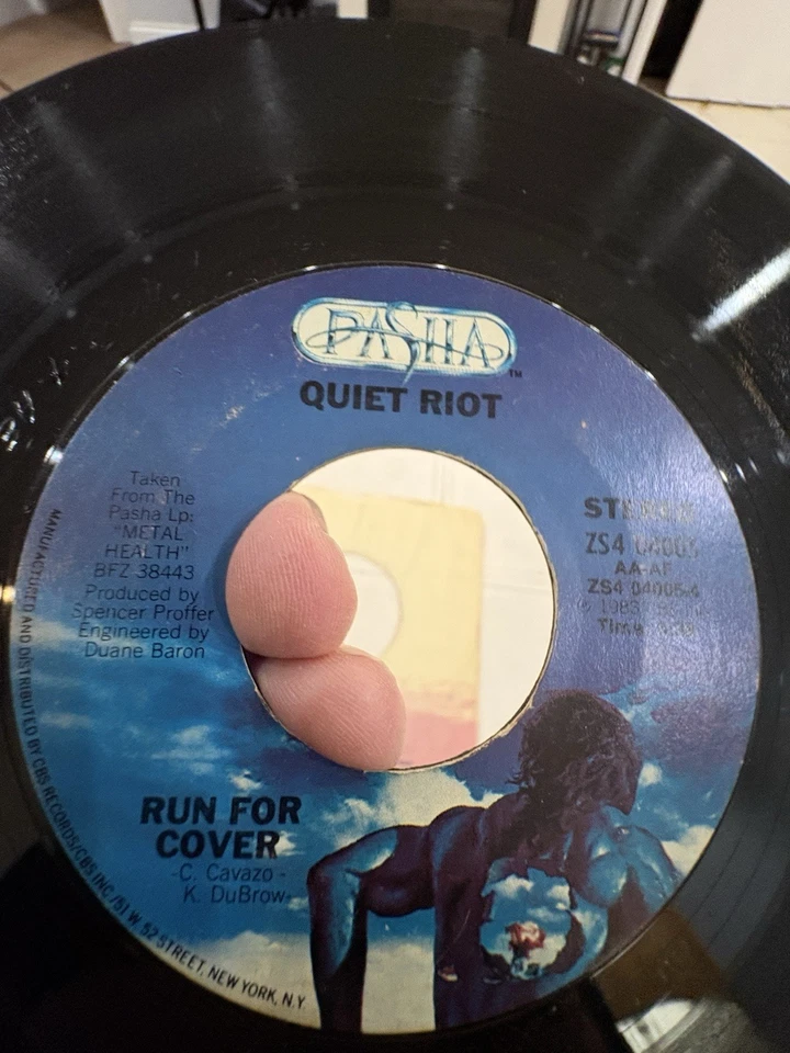Quiet Riot - Cum On Feel the Noize 7" Vinyl Single 1983 Pasha Metal 45 RPM NM - Image 3 of 3