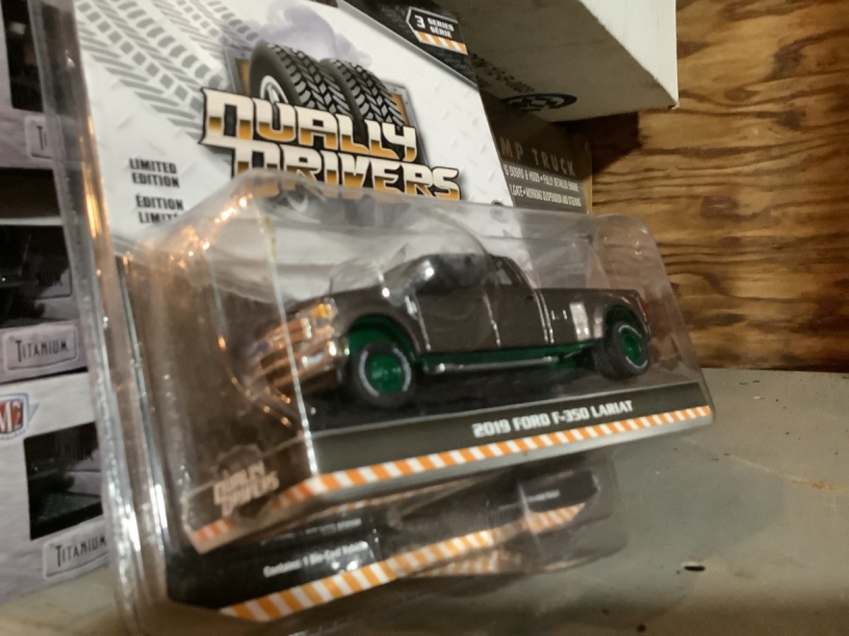 Greenlight 1:64 Ford F-350 Lariat 2019 Dually Drivers Rosso - Edizione 2023