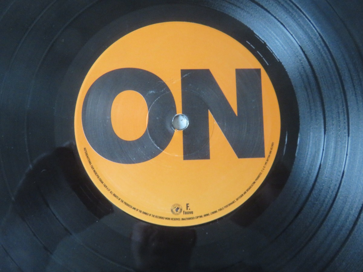 【LP+7inch/UK盤】Echobelly / On FAUV6LX ECHOBELLY - ON (1LP Black Vinyl) | Rabbit Hole Record