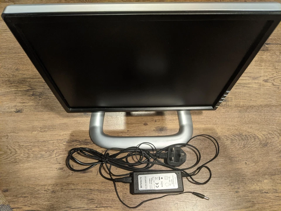 AOC 17" monitor LM728 (with VGA and DVI ports) - Image 2 of 4
