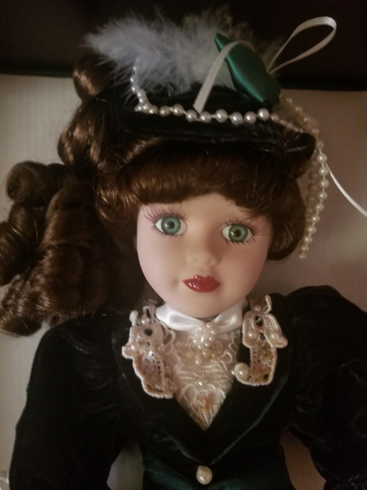 1999 Camellia Garden Porcelain Doll 16" Brass Key, Wooden Case And Box