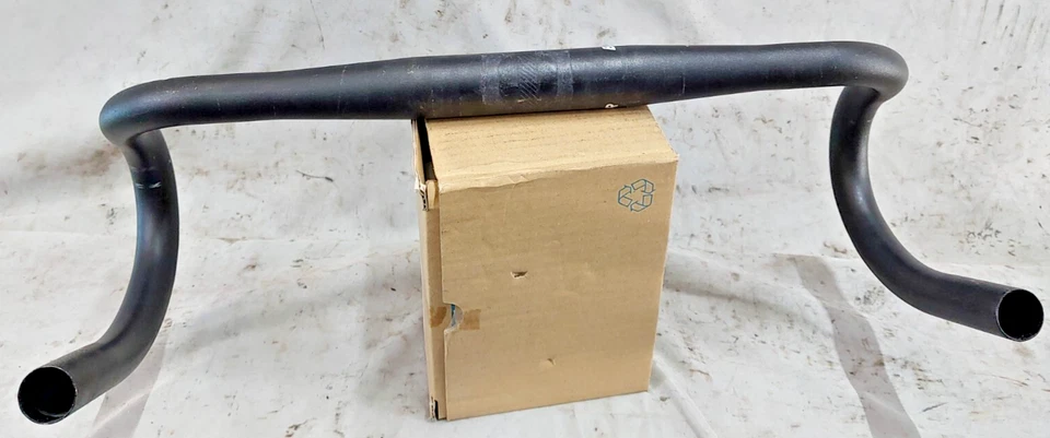 Manillar Bontrager Elite VR-C Drop Bar 31,8 mm 42 cm Trek Pilot 124 Drop Ships EE. UU. Foto 2 de 4