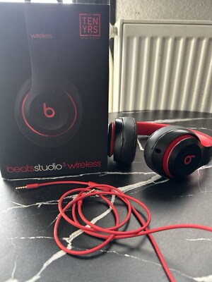 Beats by Dr. Dre Studio3 Wireless Kopfhörer (Over-Ear) Set - Rot (MQD02ZM/A)