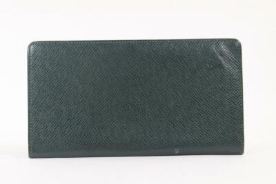 Louis Vuitton Dark Green Taiga Leather Brazza Wallet Long Card