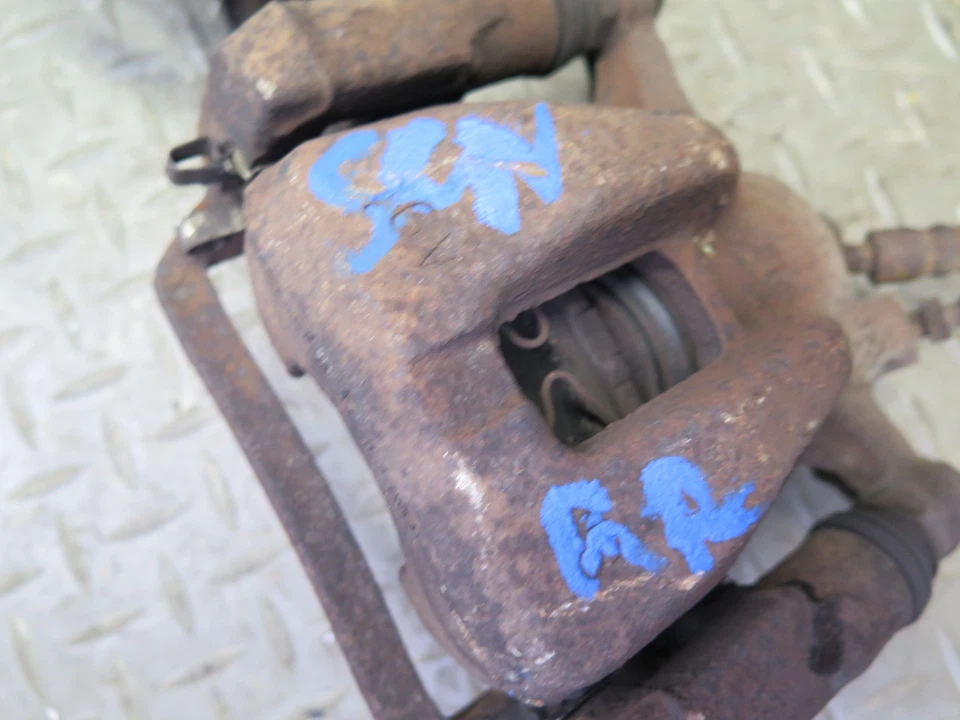 92-98 LEXUS JZZ31L SC300 JUEGO DE 2 PINZAS DE FRENO TRASERAS IZQUIERDA Y DERECHA OEM Foto 2 de 4