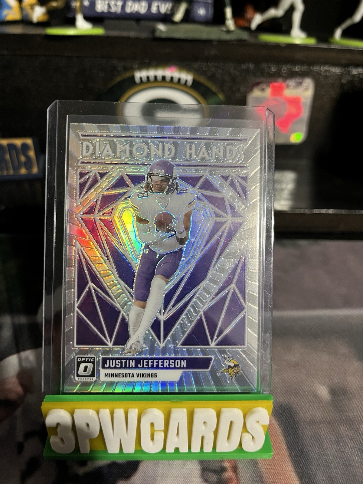Justin Jefferson #DH-JJ Football Cards 2023 Panini Donruss Optic Diamond Hands trading card — raw and PSA graded price guide