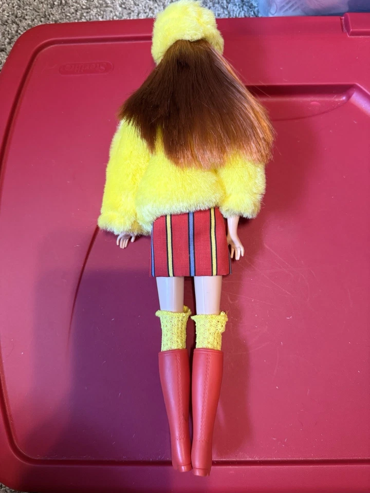 Barbie "Twist 'n Turn Barbie" LE 1967 Reproducción 1997 Mattel #18941 Foto 4 de 4