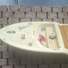 Scalex Made in England Vintage Model Boat Green/Cream
