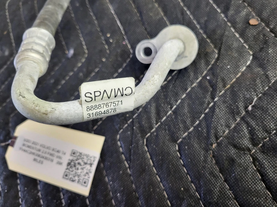 VOLVO XC40 2021 AIRE ACONDICIONADO MANGUERA TUBO CONJUNTO USADO OEM 31694878 19-23 Foto 3 de 4