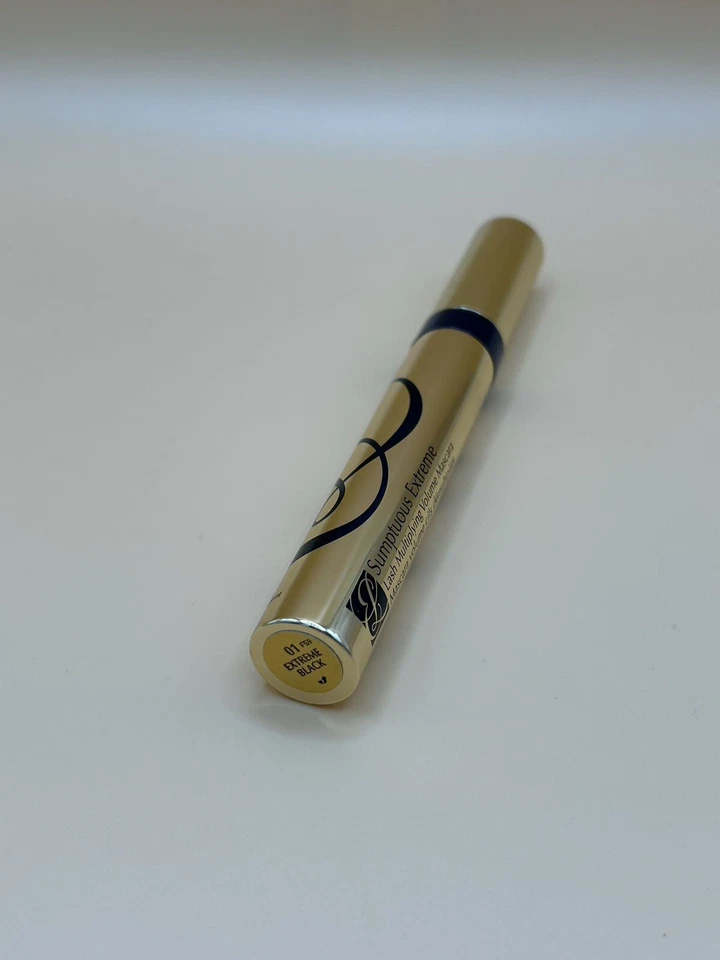 Estée Lauder Sumptuous Mascara 8ml - Extreme Black 01 BNWOB - Image 3 of 3
