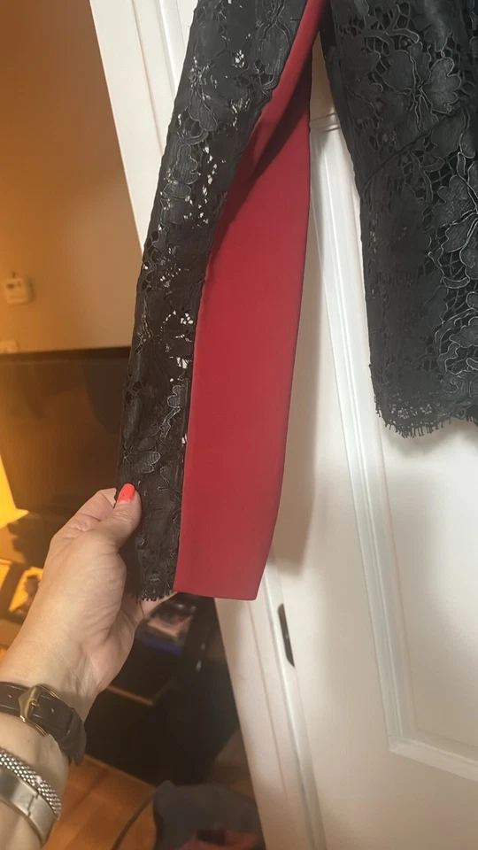 Valentino lace blazer size 6 $2500 - Image 4 of 4