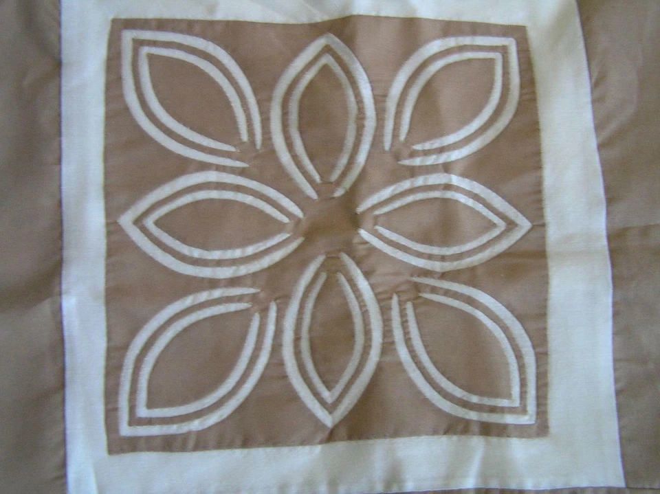 Hawaiian 绗缝米色 标准尺寸 Shams — 第 4/4 张图片