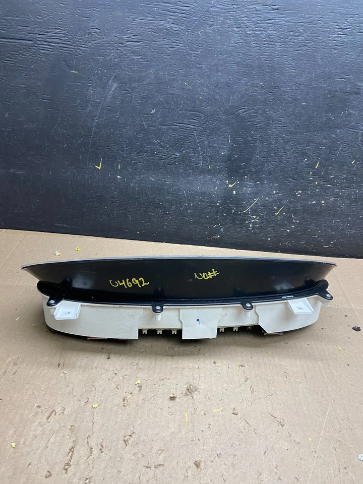 1995 a 2000 Dodge Stratus Cluster Speedometer U4692 PS - Imagem 4 de 4