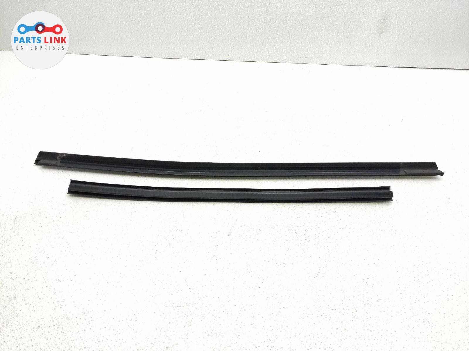 Maserati Levante 2017-2020 REAR+LEFT Trim molding