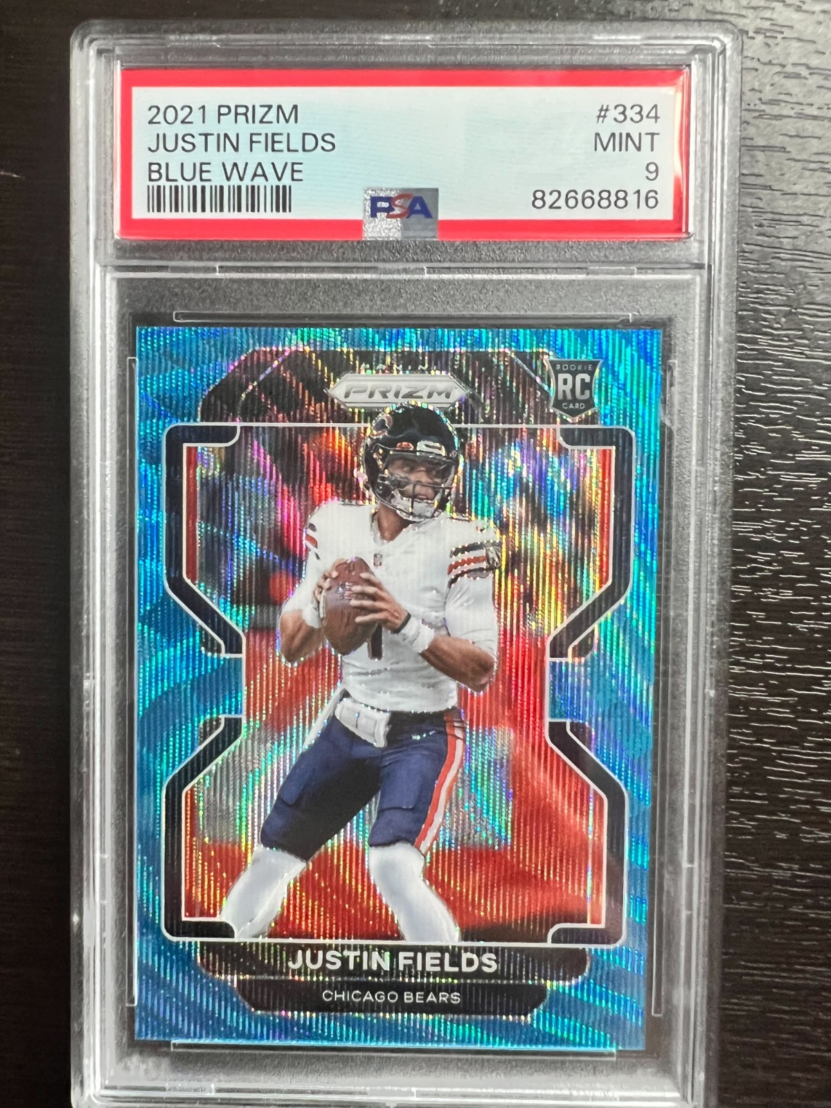2021 Panini Prizm Justin Fields Blue Wave Prizm /199 PSA 9