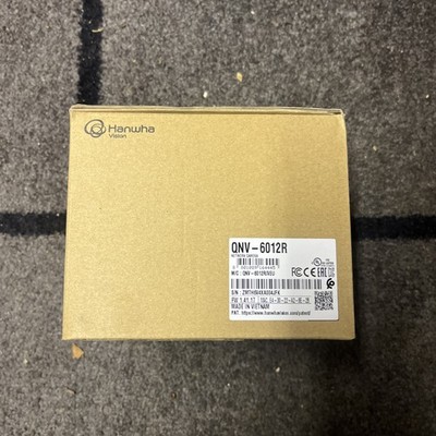 Hanwha Vision QND-6012R Indoor Dome IP Kamera mit 2MP Auflösung.