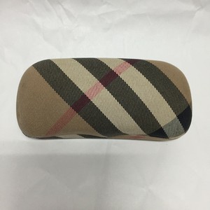 burberry sunglasses case black