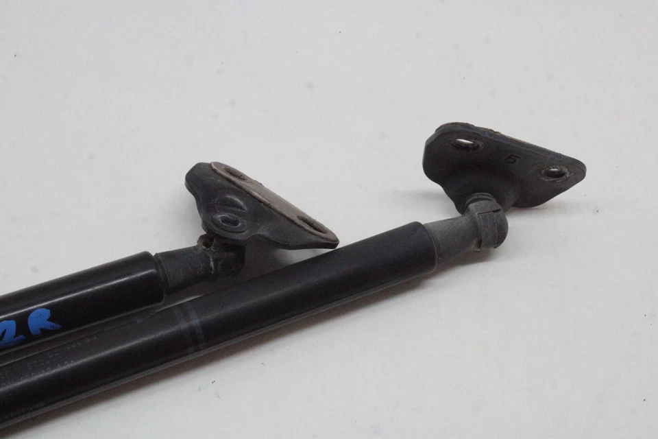 Toyota Prius 2012 maletero portón trasero soporte puntal trasero derecho e izquierdo OEM 10 11 12 13 Foto 4 de 4