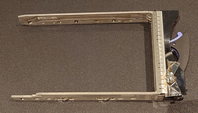IBM 41Y0708 - 3.5-inch Hard Disk Tray Assembly DS4700  inkl. Schrauben 94Y8435