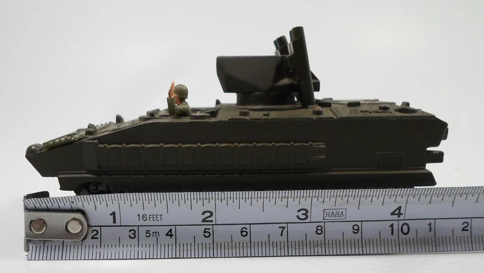 SOLIDO 1988 MILITARY COLLECTION #6066 AMX 10P HOT MISSILE LAUNCER LANCE MISSILE - Image 2 of 4