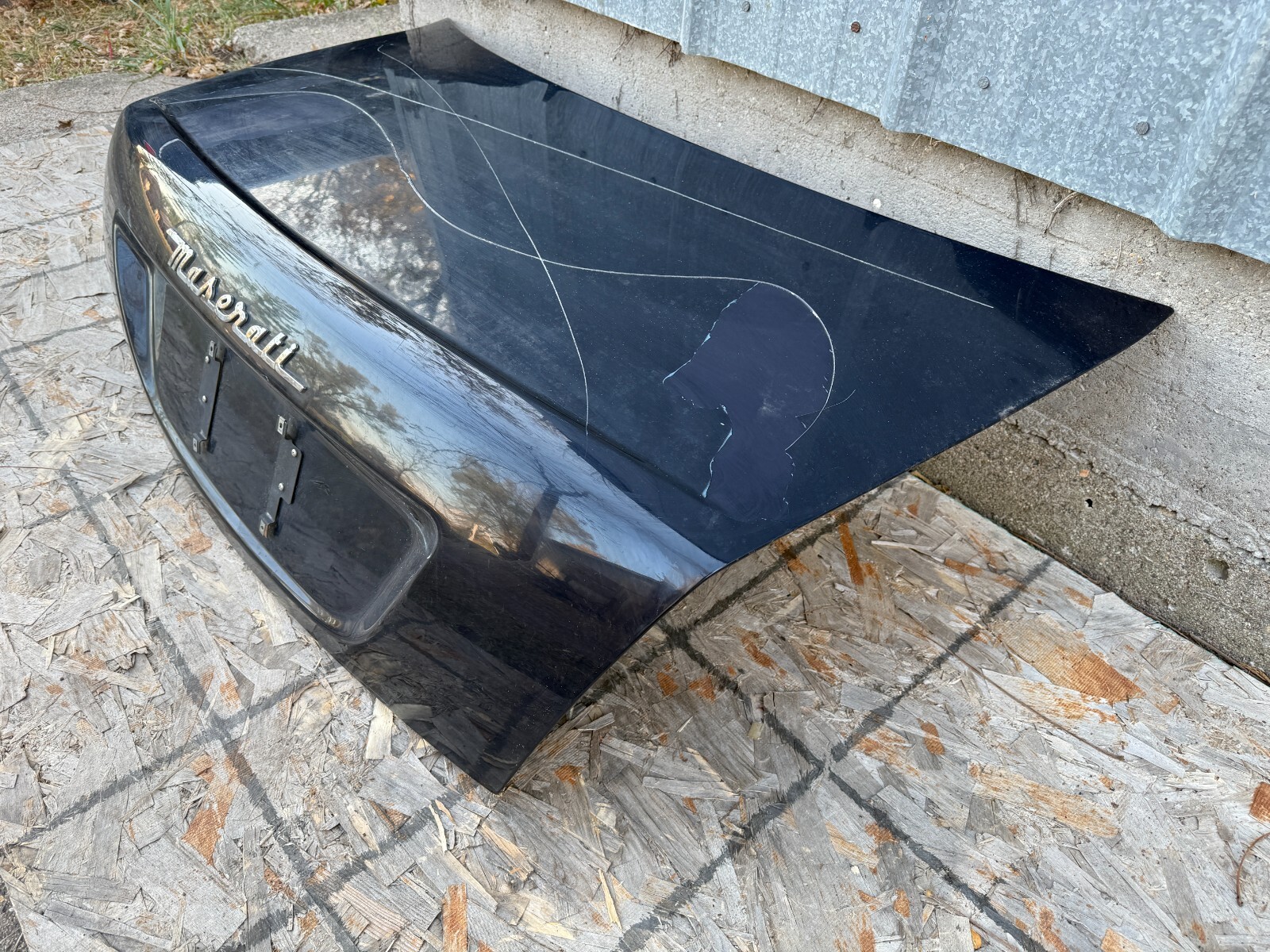 P410133 2003-2012 Maserati Quattroporte M139 Trunk Lid Shell SEE PICTURES OEM