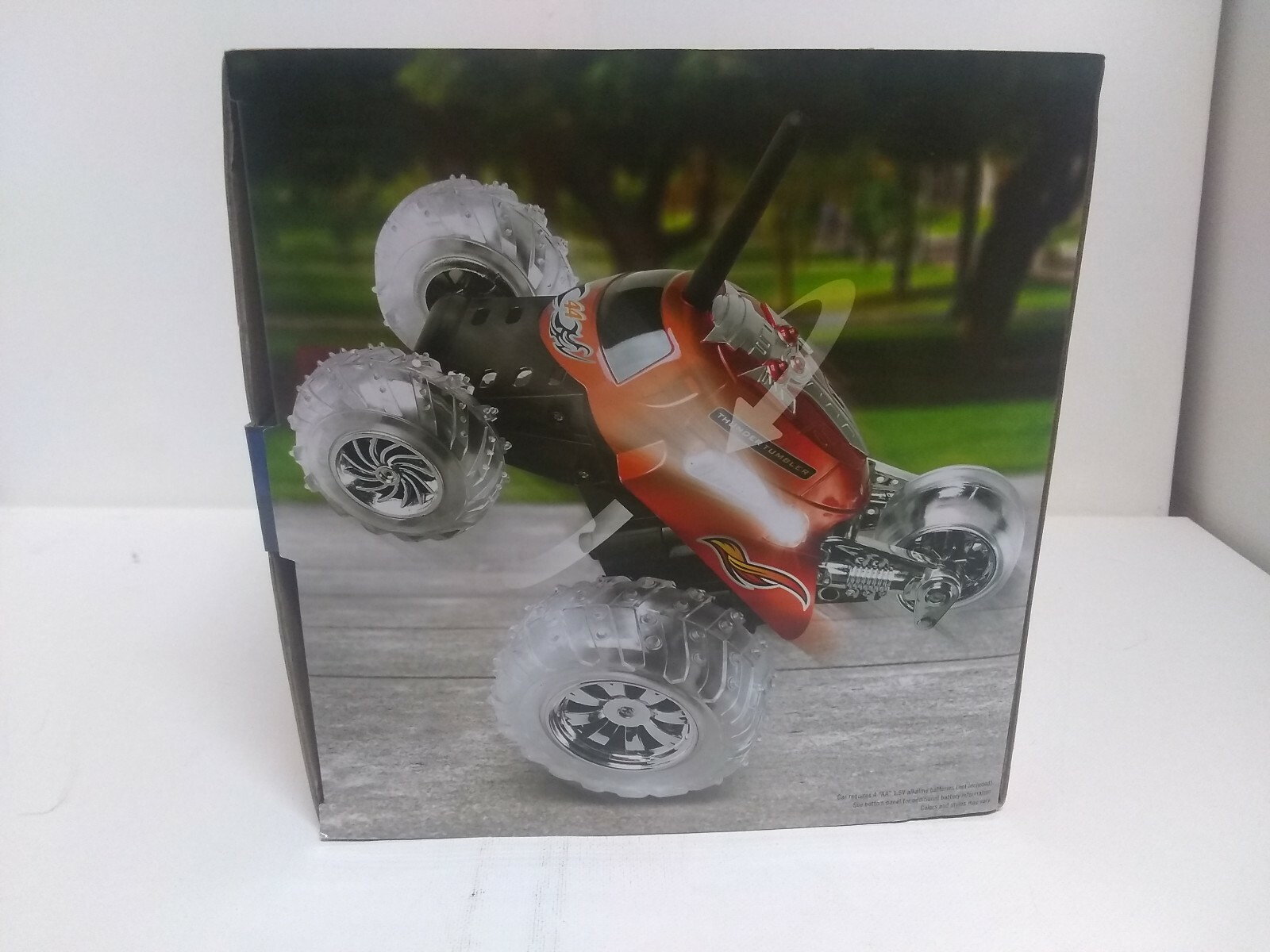 Thunder Tumbler Wireless RC Car 360 Degree Spin 27 MHz, 2 frequencies for racing