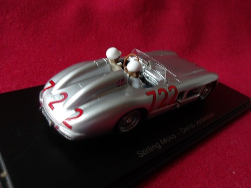 SPARK (Minimax) Mercedes-Benz 30 SLR Winner Mille Miglia 1955 1/43 Ref: S5859 - Photo 5/5