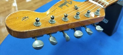 ギター Tokai SS-60 Silver Star Made in Japan Tokai SS-60 Silver Star White Made in Japan 1981 Electric Guitar