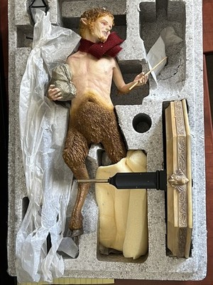 Weta Narnia The Lion the Witch and the Wardrobe Mr. Tumnus Statue