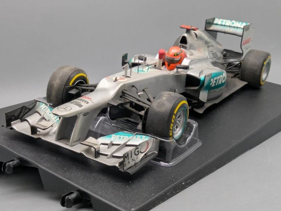 Modellautos 1:18 Minichamps Mercedes AMG Petronas GP 2012 #7 M. Schumacher OVP - Bild 2 von 4
