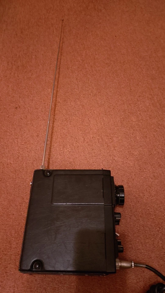 Icom IC-202S ricetrasmettitore portatile VHF SSB/CW 2m - Immagine 4 di 4