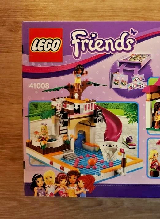乐高朋友 Heartlake City 游泳池 41008 玩具建筑套件 423 件 — 第 4/4 张图片