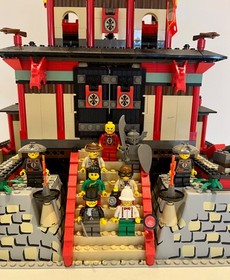 Lego 'Orient Expedition' 7419 DRAGON FORTRESS beautiful set w/ box & instruction