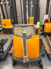 Apollolift Used 3300lbs Semi Electric Straddle Pallet Stacker 118 Lift Stacker Apollolift Used 3300lbs Semi Electric Straddle Pallet Stacker 118 Lift Stacker