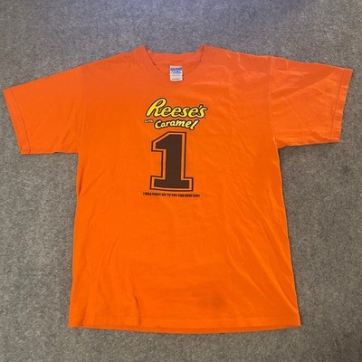 Vintage Y2K Reeces Caramel Promotional Center Logo Candy Graphic T Shirt Adult L