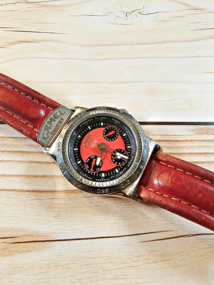 Reloj Aventura Trofeo Camel Vintage Día Fecha Triple Esfera Roja - 33mm Foto 3 de 4