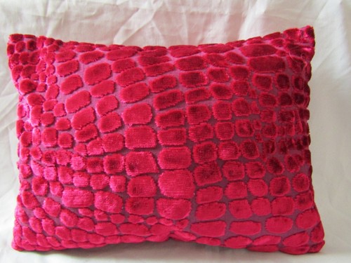 Designers Guild Velvet fabric Nabucco Cushions - Picture 40 of 58