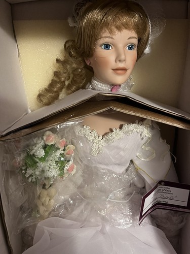 Brand New Heart’s Sweetest Desire Doll by Sandra Bilotto,Ashton Drake - Picture 2 of 18