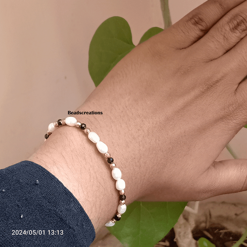 AA 3 mm Braccialetto Perla Bianca e Spinello Nero Regalo per Bambini - Foto 9 di 10