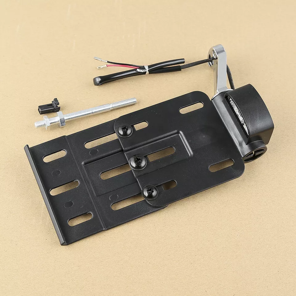 LED Side Mount License Plate Bracket Fit For Harley Sportster 883 1200 48 04-16 - Image 4 of 4