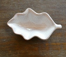 Mud Pie Oakleaf White Glazed Terracotta Mini Dip Bowl