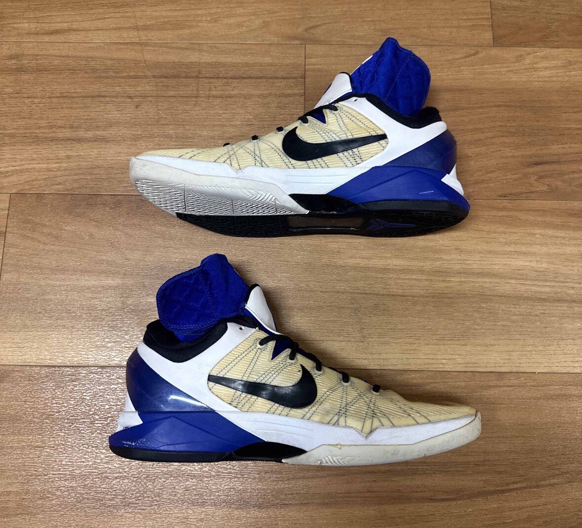 希少 NIKE ZOOM KOBE7 SYSTEM SUPREME コービー7 Nike NEW Mens Zoom Kobe VII 7 Supreme Black Silver Yellow US