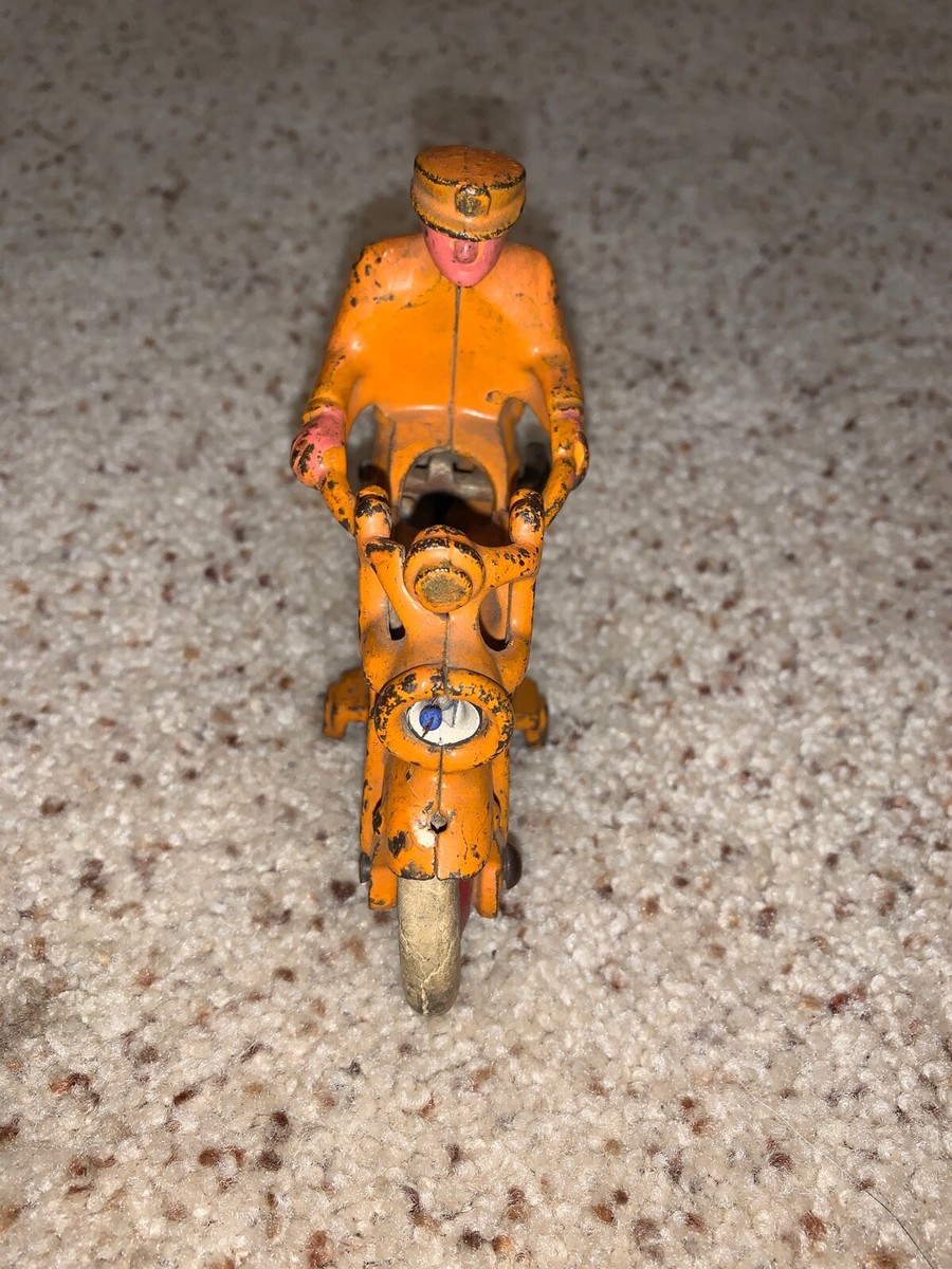 very rare 1930s Vintage Cast Iron Hubley Motorcycle Cop bike very rare 1930s Vintage Cast Iron Hubley Motorcycle Cop bike