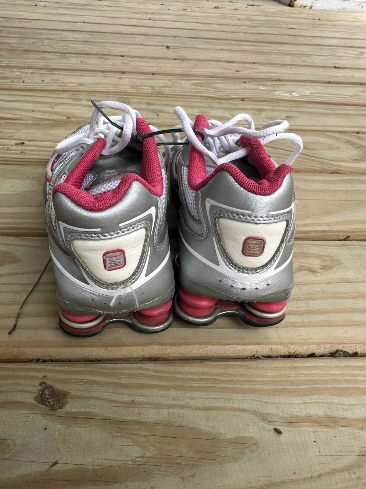 Nike Shox Remix+ Women’s 6Y Running Active Gym Shoe Silver Pink 2008 image 2