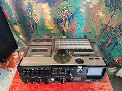 JVC 3060F VINTAGE - RADIO TV CASSETTE RECORDER - Photo 1/4